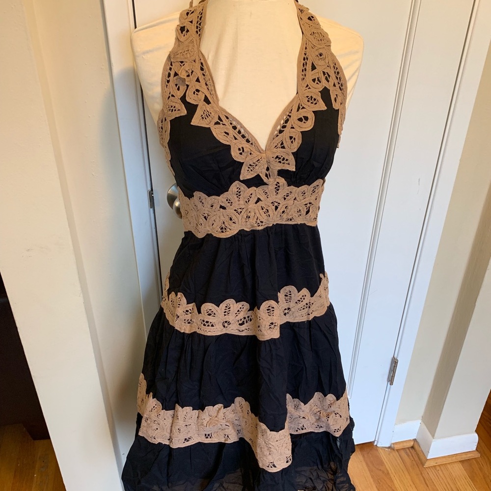 🖤Gorgeous🖤 BCBGMaxAzria Black Tan Lace Dress